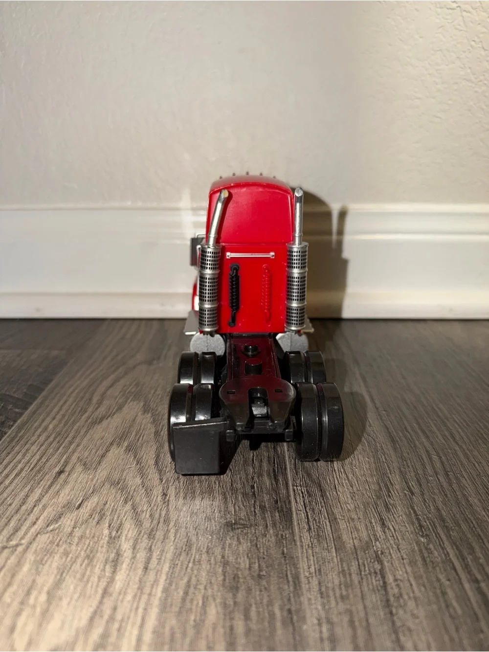 Disney Pixar Cars Mack Deluxe Die-Cast Vehicle